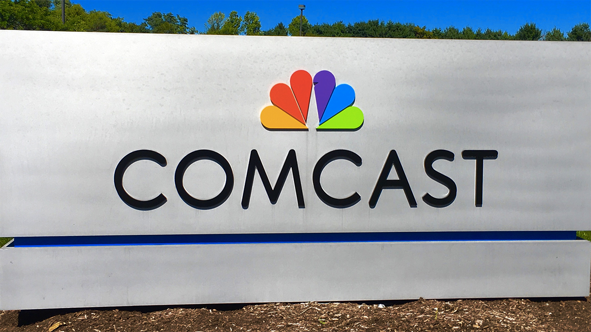 Comcast Giving Its Customers the Scissors to Cut the Cord